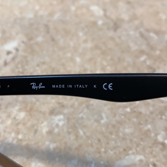 Ray-ban Sunglasses - Picture 3 of 5
